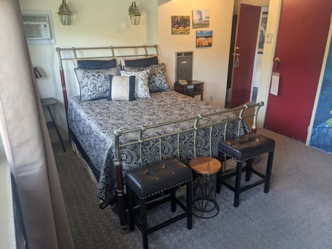The Parks Inn Bed and Breakfast in Sierra Nevada
