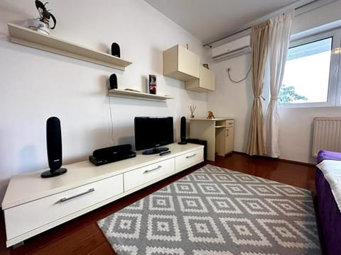 Cozy and quiet apartment Condo in Bucharest