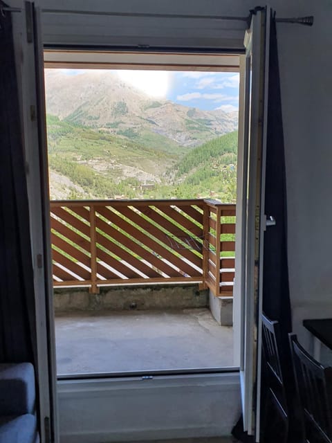 studio seignus d allos pieds des pistes Apartment in Allos