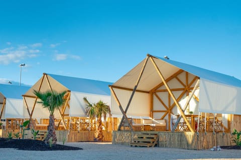 Kampaoh Kikopark Playa Luxury tent in Safor