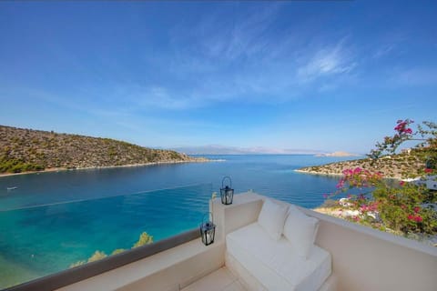 Sealicious Crystal Retreat - The Ultimate Getaway Villa in Argolis, Greece