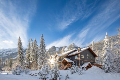 Property building, Winter, Mountain view