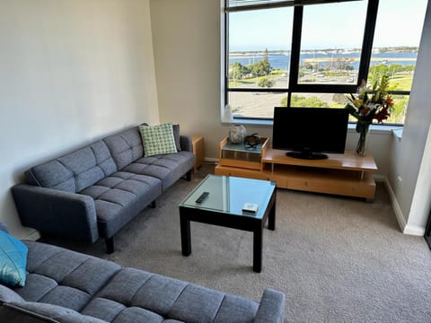 Ocean View Apartment at the heart of Gold Coast Condo in Main Beach