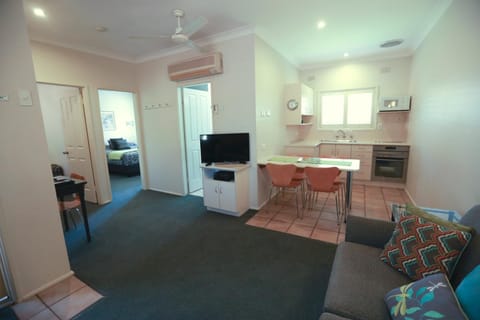 Country Apartments Campground/ 
RV Resort in Dubbo