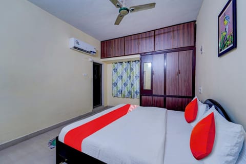 OYO Sree Nivas Homestay Hotel in Tirupati