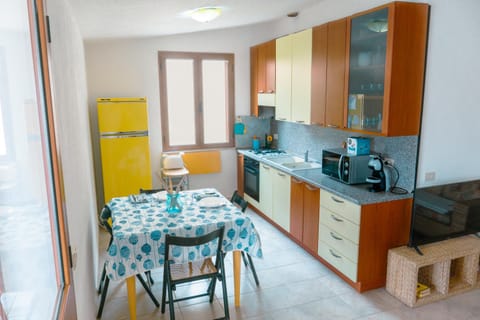 Calasetta Comfy Apartment x5 - w/ Terrace Wohnung in Calasetta