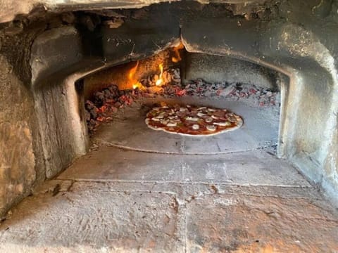 BBQ facilities, Balcony/Terrace, flat iron