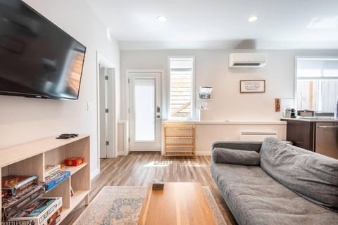 Walkable Apt Next to Restaurants, Bars, and Shops! Maison in Portland