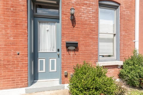 Historic Benton Park Townhome House in Saint Louis