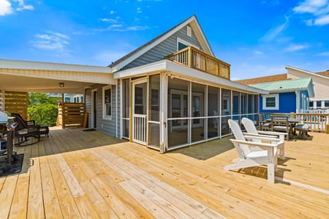 Happy Ours Haus in Holden Beach