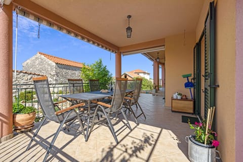 Patio, Day, View (from property/room), Balcony/Terrace