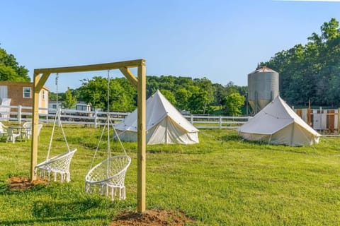 Glamp on Functional Farm with pool 15min to Chatt! Luxury tent in Chattanooga