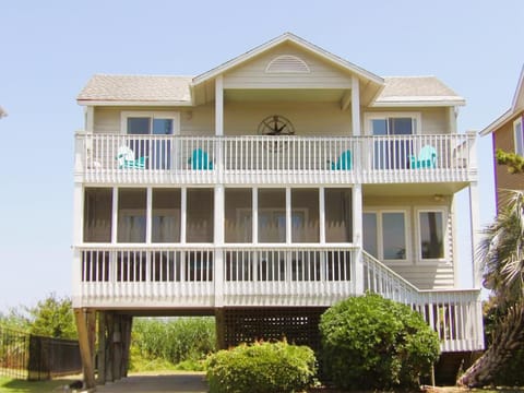 Caswell Dreamin' House in Caswell Beach