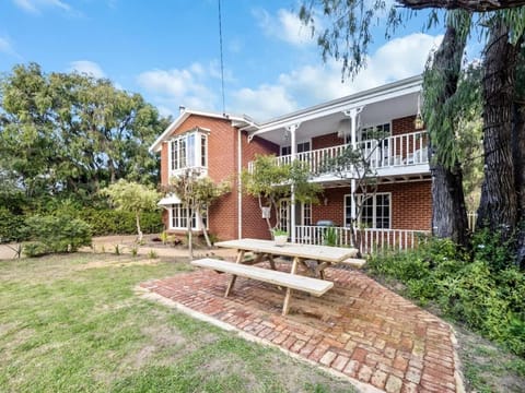 Beachfront Bliss, waterfront Geographe bay House in Busselton