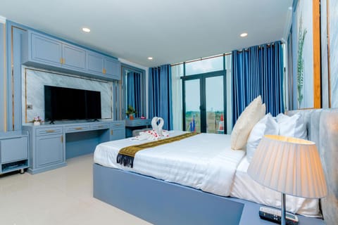 Bed, TV and multimedia, Photo of the whole room, Bedroom, City view