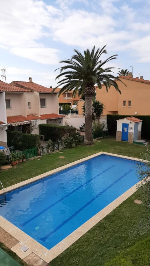 Pool view, Swimming pool