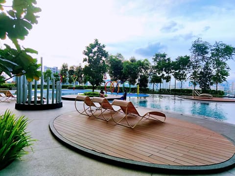 KLCC Pool View Homestay（隆景民宿） Condo in Kuala Lumpur City