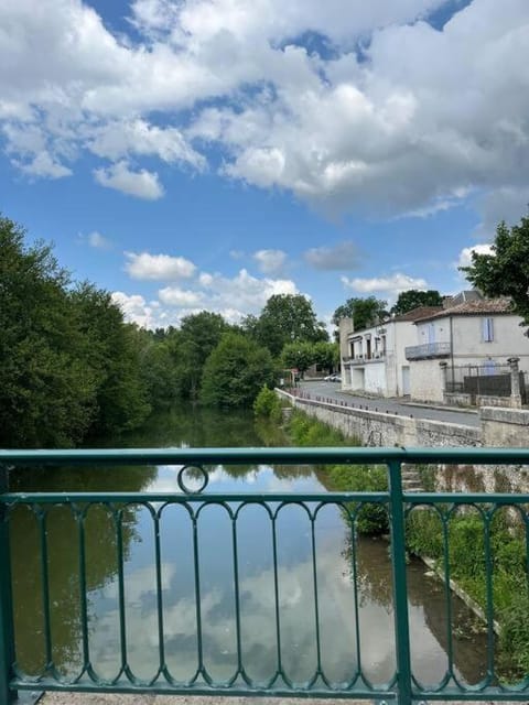 La Pierre Pourpre House in Eymet