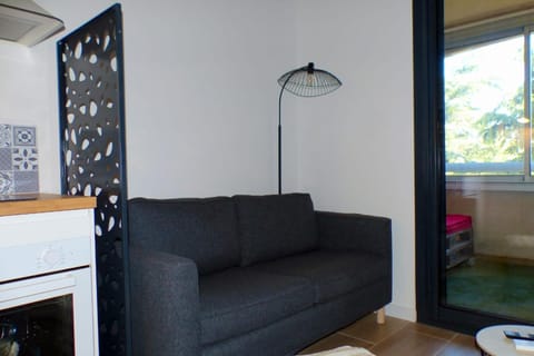 Nice apartment close the Ollioules train station Apartment in Sanary-sur-Mer