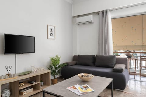 TV and multimedia, Balcony/Terrace, Living room, Evening entertainment, air conditioner