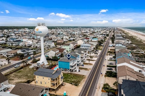 Escape to Ocean Isle House in Ocean Isle Beach