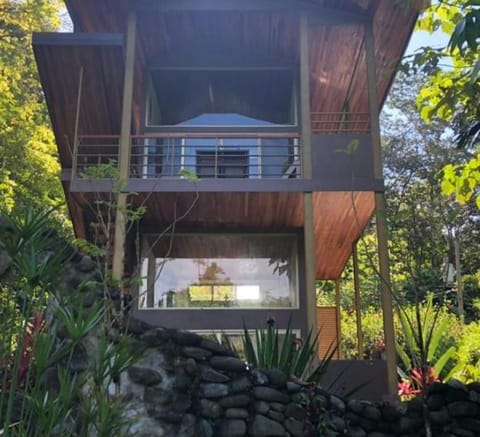 Sloth Premium Riverfront Jungle Villa with Jacuzzi and Pool Villa in Bahía Ballena