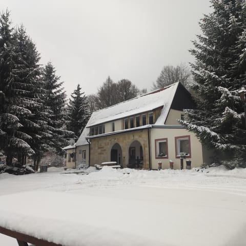 Property building, Winter