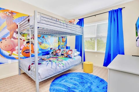 Bed, Photo of the whole room, Bedroom, bunk bed