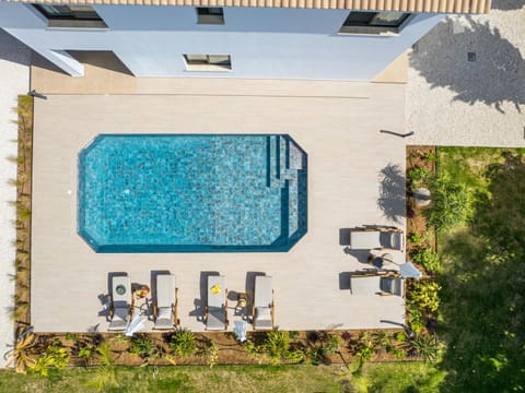 Sunny Paradise Luxury Villa With Pool & Hot Tub Chalet in Kouklia