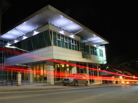 Facade/entrance