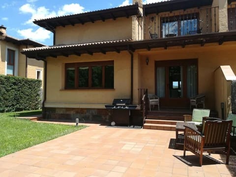 Casa con jardín en Rascafría Casa in Rascafría