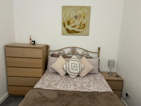 3 Bedroom Flat in Town Centre Apartamento in Wellingborough