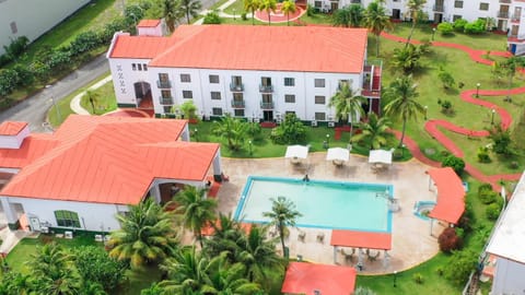 Property building, Bird's eye view, Pool view, Swimming pool