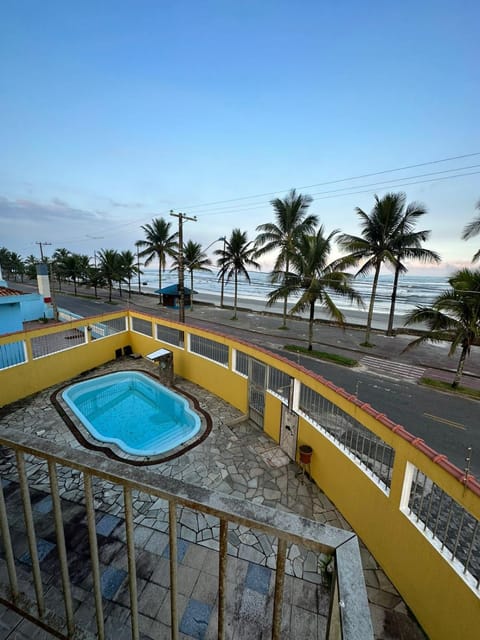 Pool view, Sea view