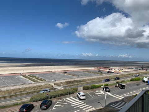 Beach, Sea view, Location