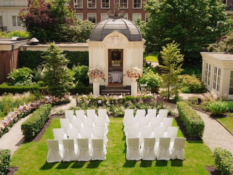 Inner courtyard view