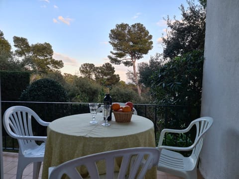 View (from property/room), Balcony/Terrace, Balcony/Terrace, Garden view