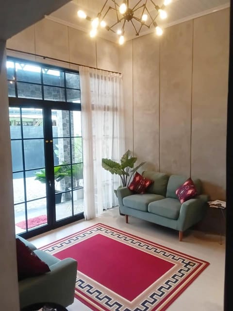 24StaycationHome Vacation rental in Special Region of Yogyakarta