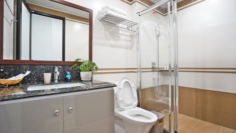 CL•Charming Studio Apt•BALCONY/Laundry•Pullman Condo in Hanoi