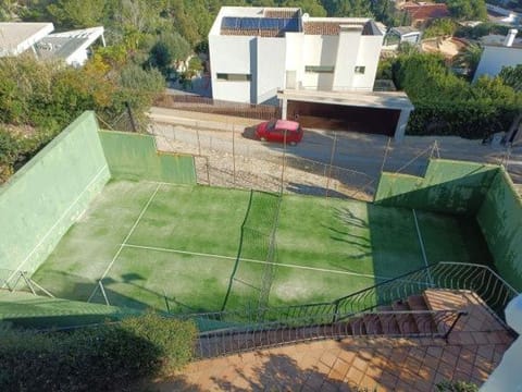 Tennis court