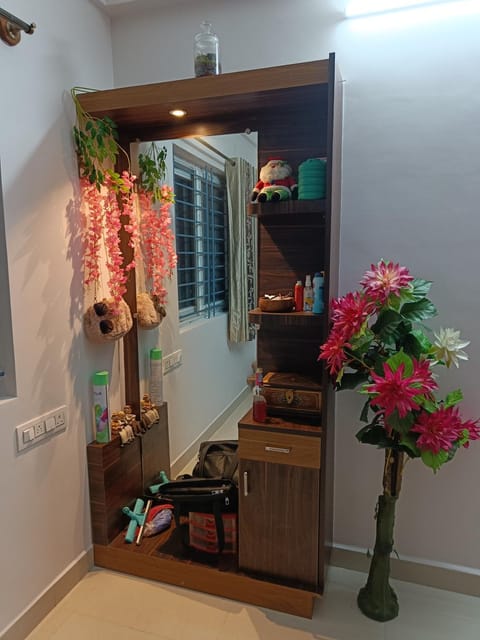 shared 1bedroom with attached bathroom and balcony Condo in Bengaluru