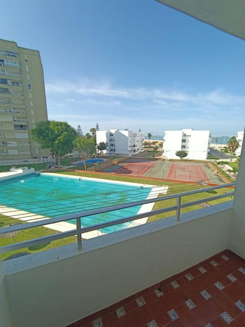 Azvalia - Valdelagrana Puerto Príncipe, Playa, piscina, parking Condo in El Puerto de Santa María