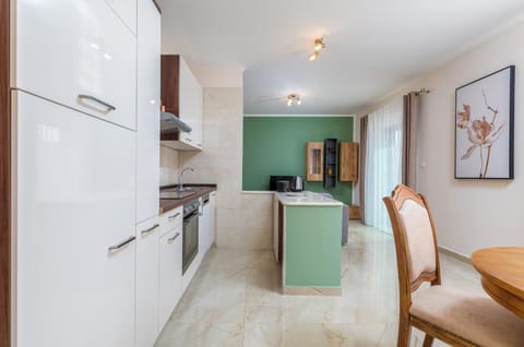 minibar, pet friendly, stove