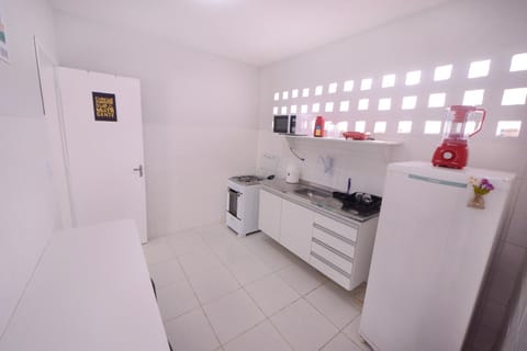 Kitchen or kitchenette, minibar, pet friendly, stove