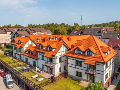 Property building, Day, Neighbourhood, Street view