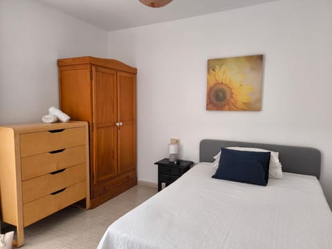 Acogedoras Habitaciones Privadas zona Costera Wifi Bed and Breakfast in Morro Jable