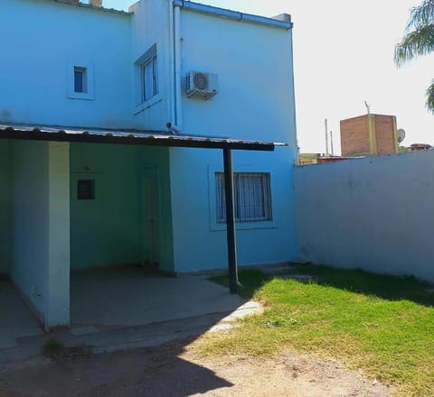 Duplex 80 mts cubiertos con garaje Condo in Catamarca