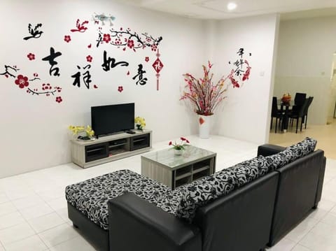 Lovely & Spacious Ipoh Homestay怡保干净舒适家庭式民宿4-12pax House in Ipoh
