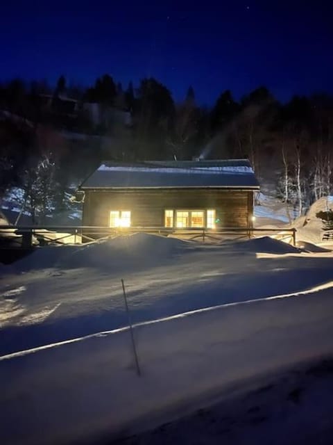 Koselig hytte med sjel på fjellet :) House in Rogaland