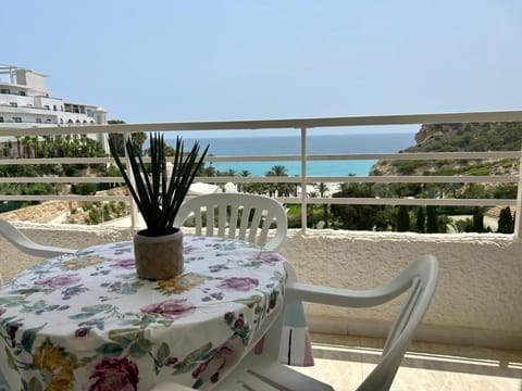 Balcony/Terrace, Garden view